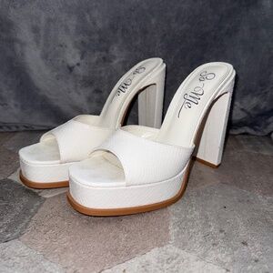 So Me Women's White Open Toe High Heels Size 10 (Pre-Owned)